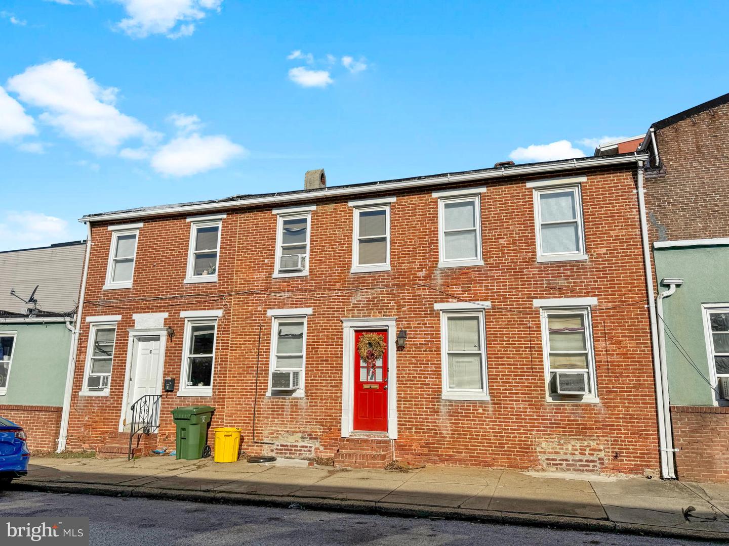 1436 LIGHT ST Property Photo 1