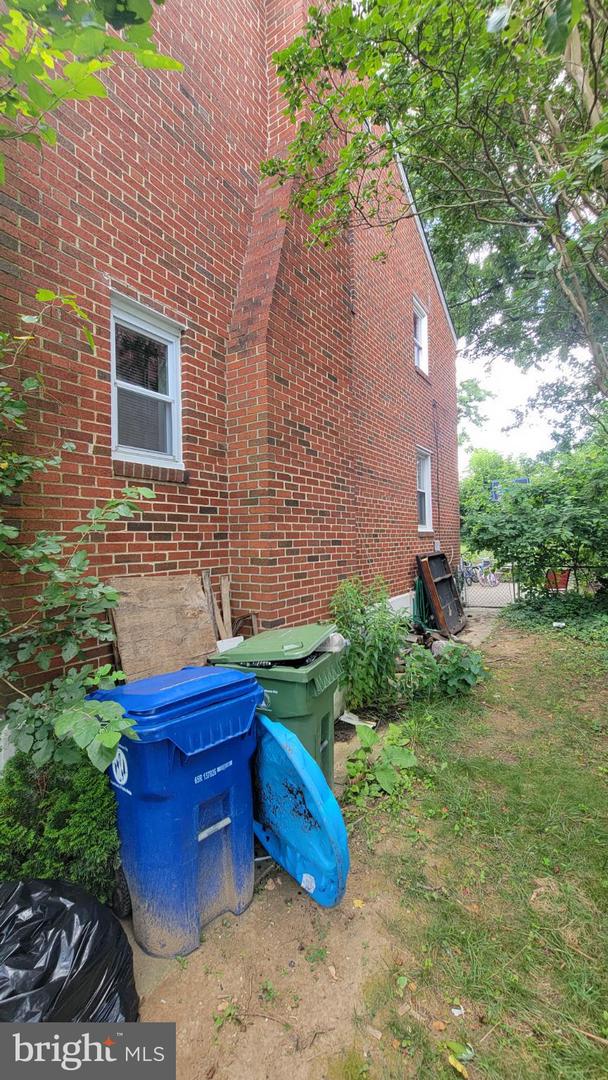 5105 Plymouth Property Photo 5