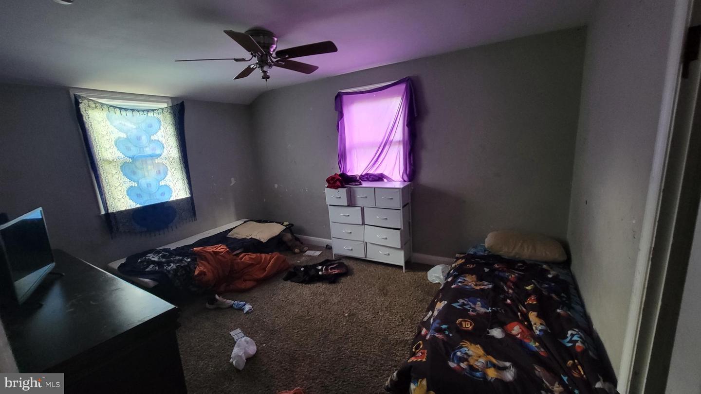 5105 Plymouth Property Photo 10