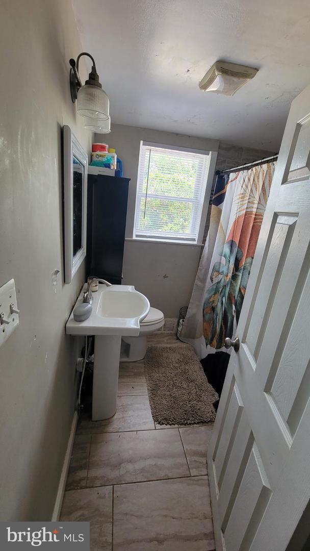 5105 Plymouth Property Photo 12