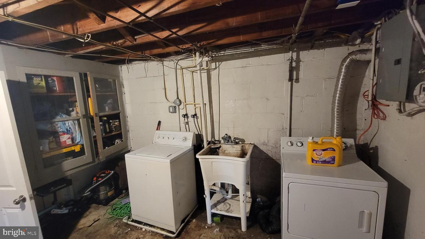 5105 Plymouth Property Photo 14