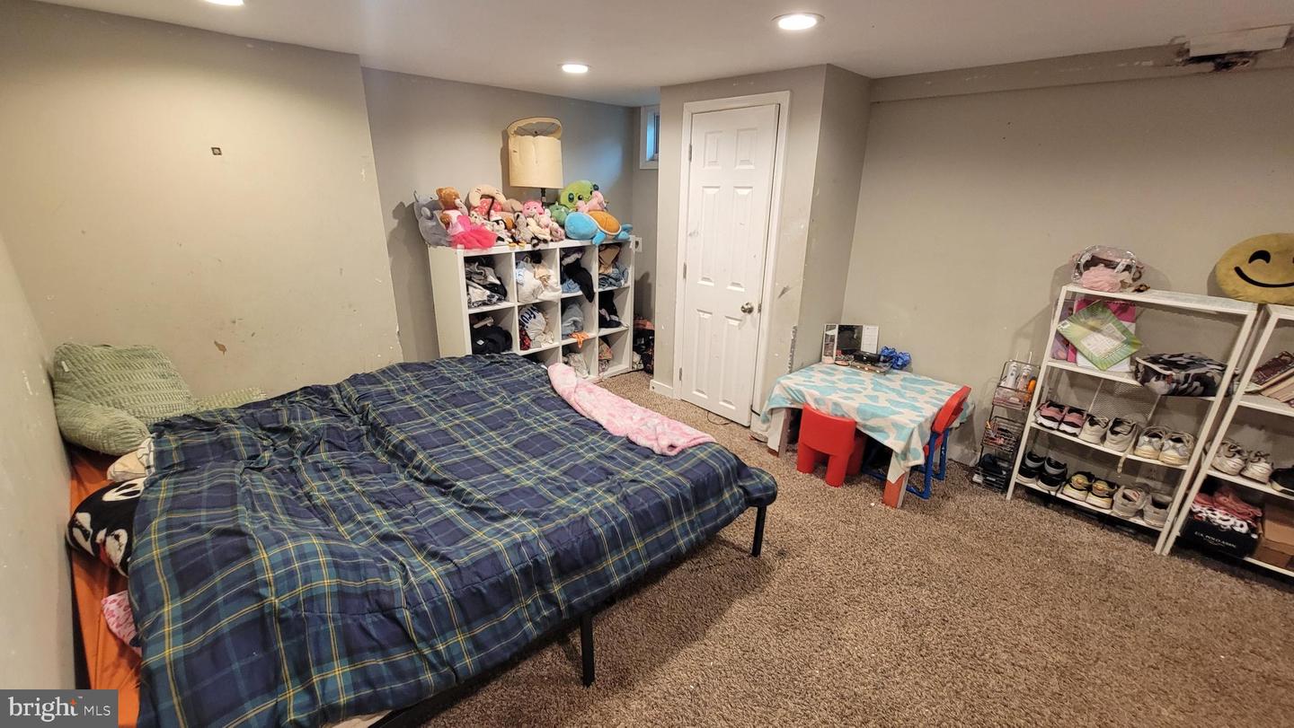 5105 Plymouth Property Photo 18