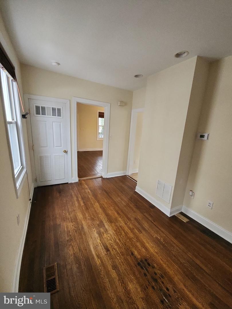 2804 Christopher Ave Property Photo 10