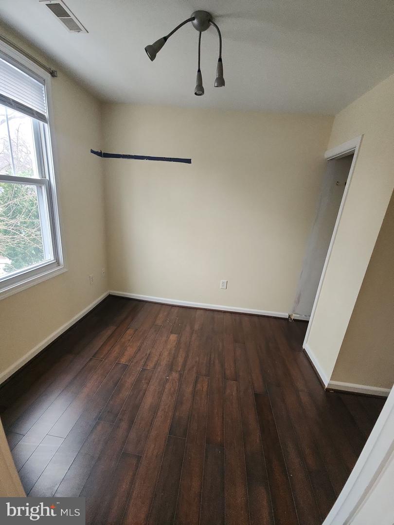 2804 Christopher Ave Property Photo 20