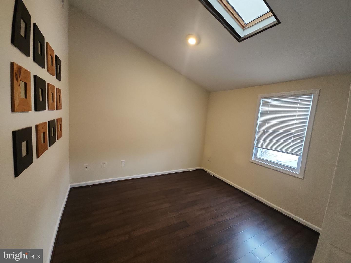 2804 Christopher Ave Property Photo 24