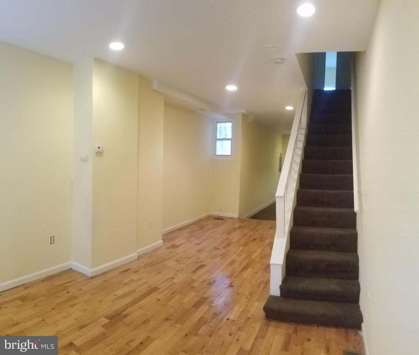 305 S Stricker St Property Photo 5