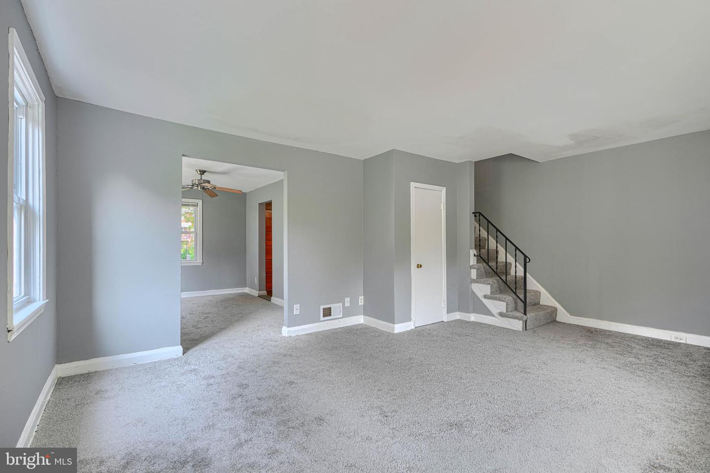 6227 Pioneer Dr Property Photo 6