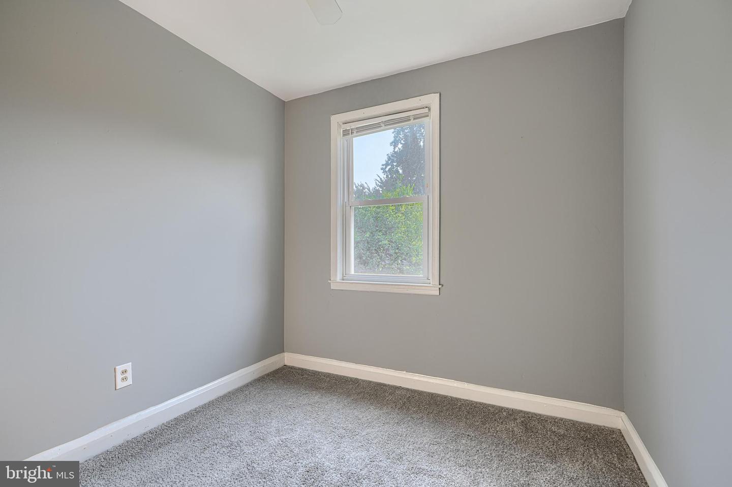 6227 Pioneer Dr Property Photo 20