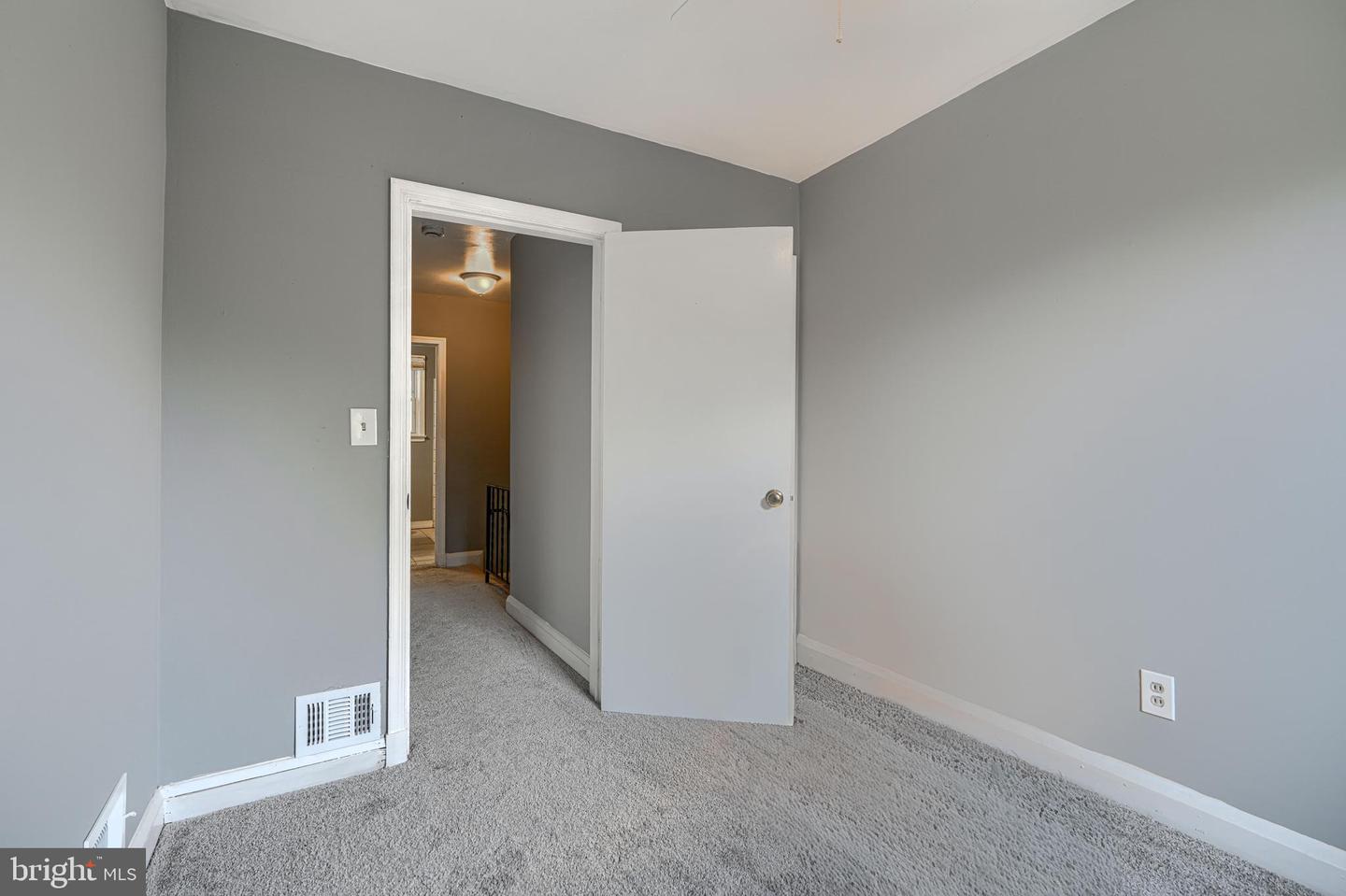 6227 Pioneer Dr Property Photo 21