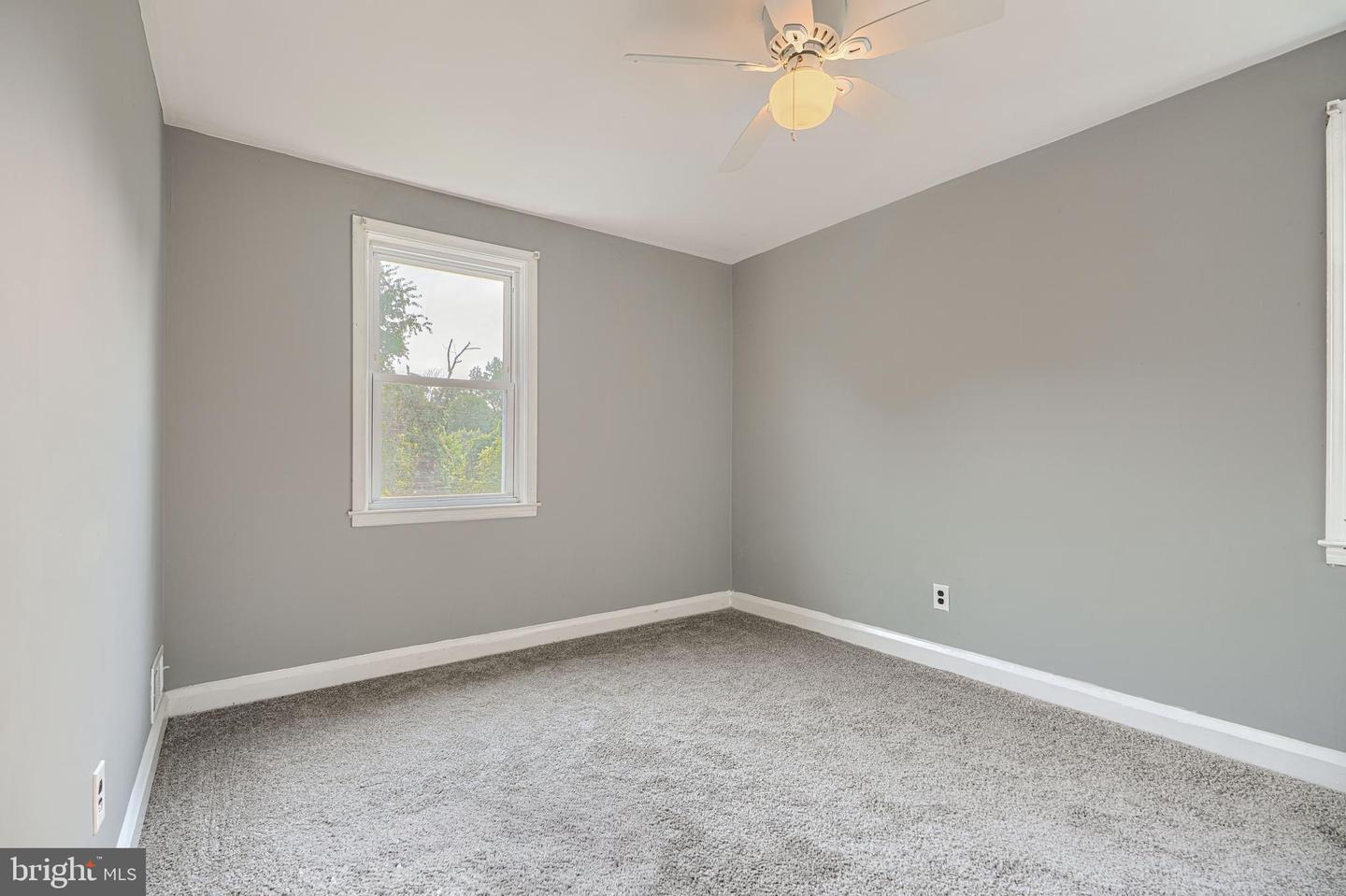 6227 Pioneer Dr Property Photo 23