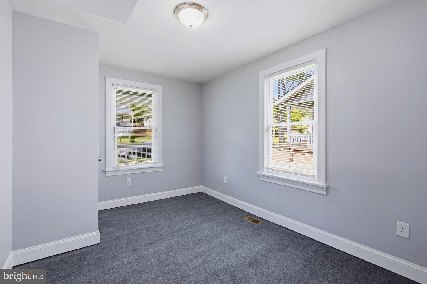 4506 Woodlea Ave Property Photo 8
