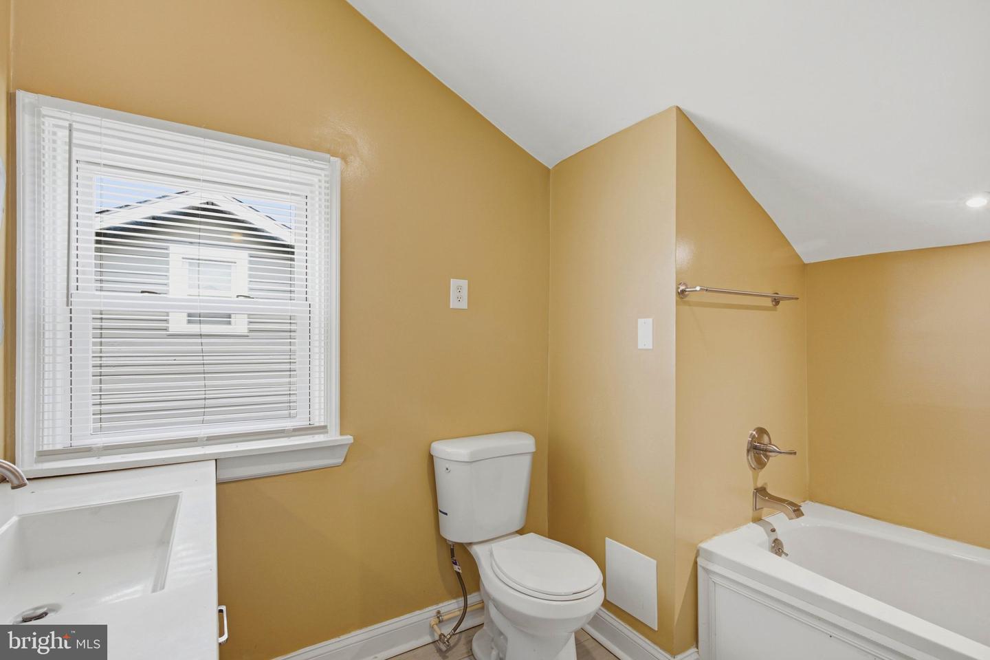 4506 Woodlea Ave Property Photo 17