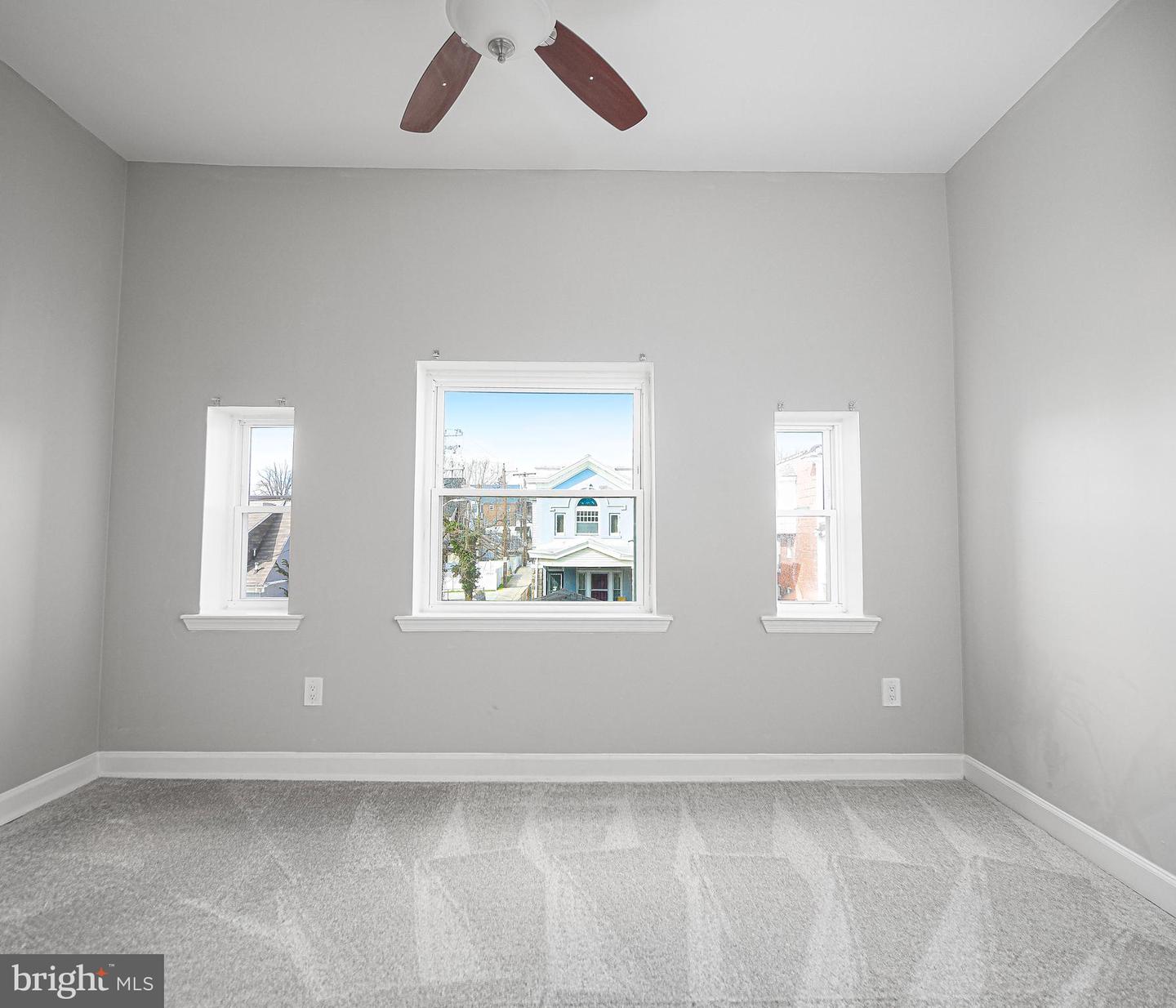 601 N Loudon Ave Property Photo 14