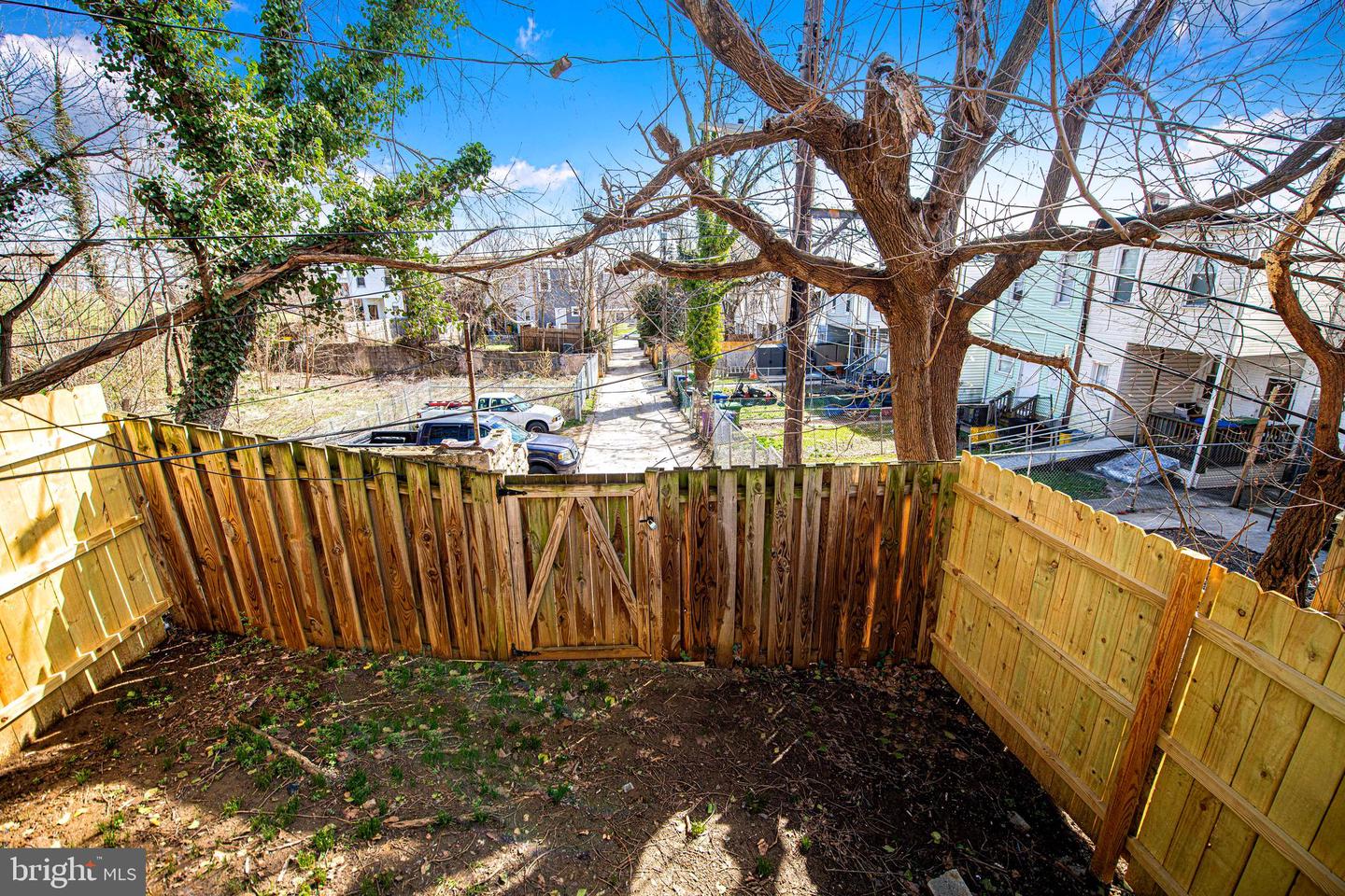 601 N Loudon Ave Property Photo 24