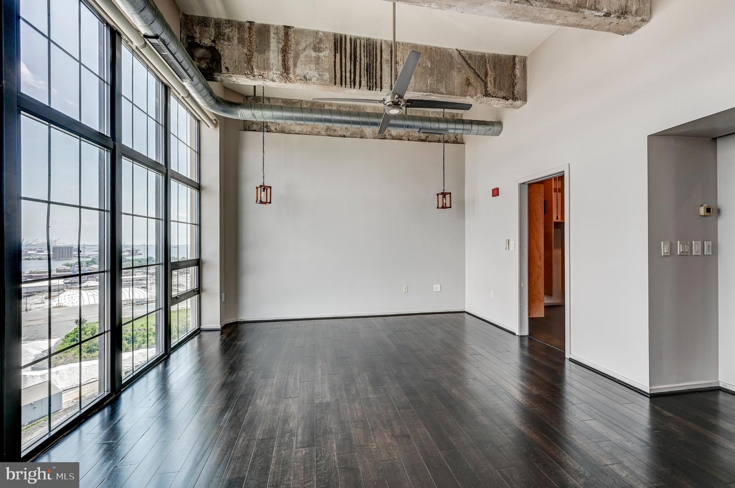 1200 Steuart St #1711 Property Photo 30