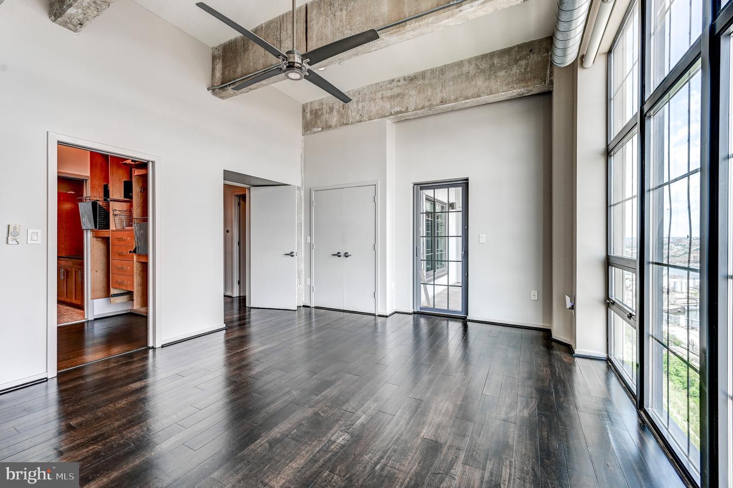 1200 Steuart St #1711 Property Photo 31