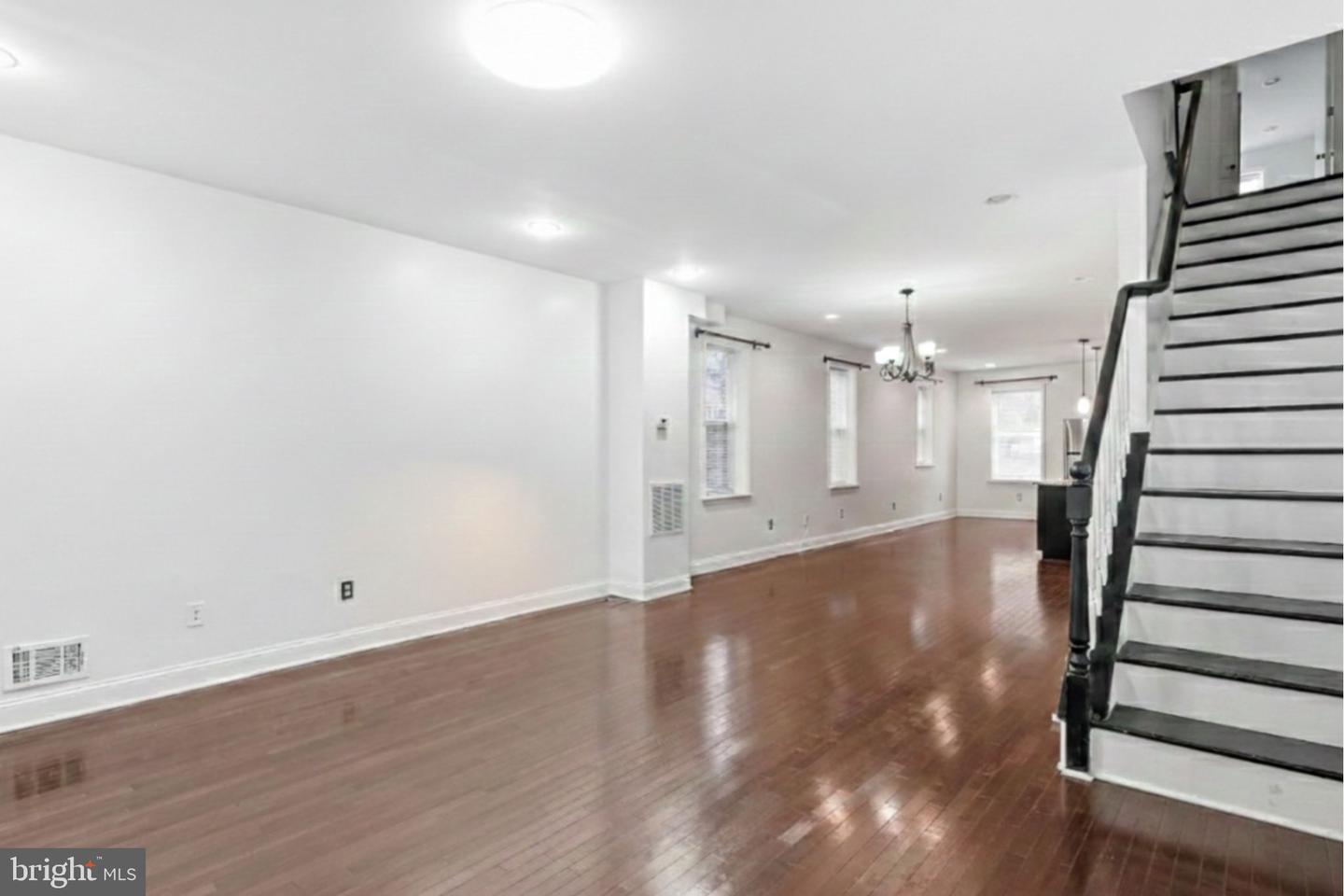 2302 Mount Royal Terrace Property Photo 4