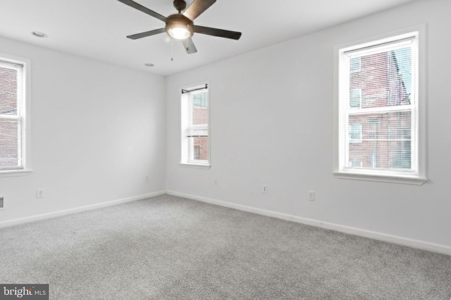 2302 Mount Royal Terrace Property Photo 6