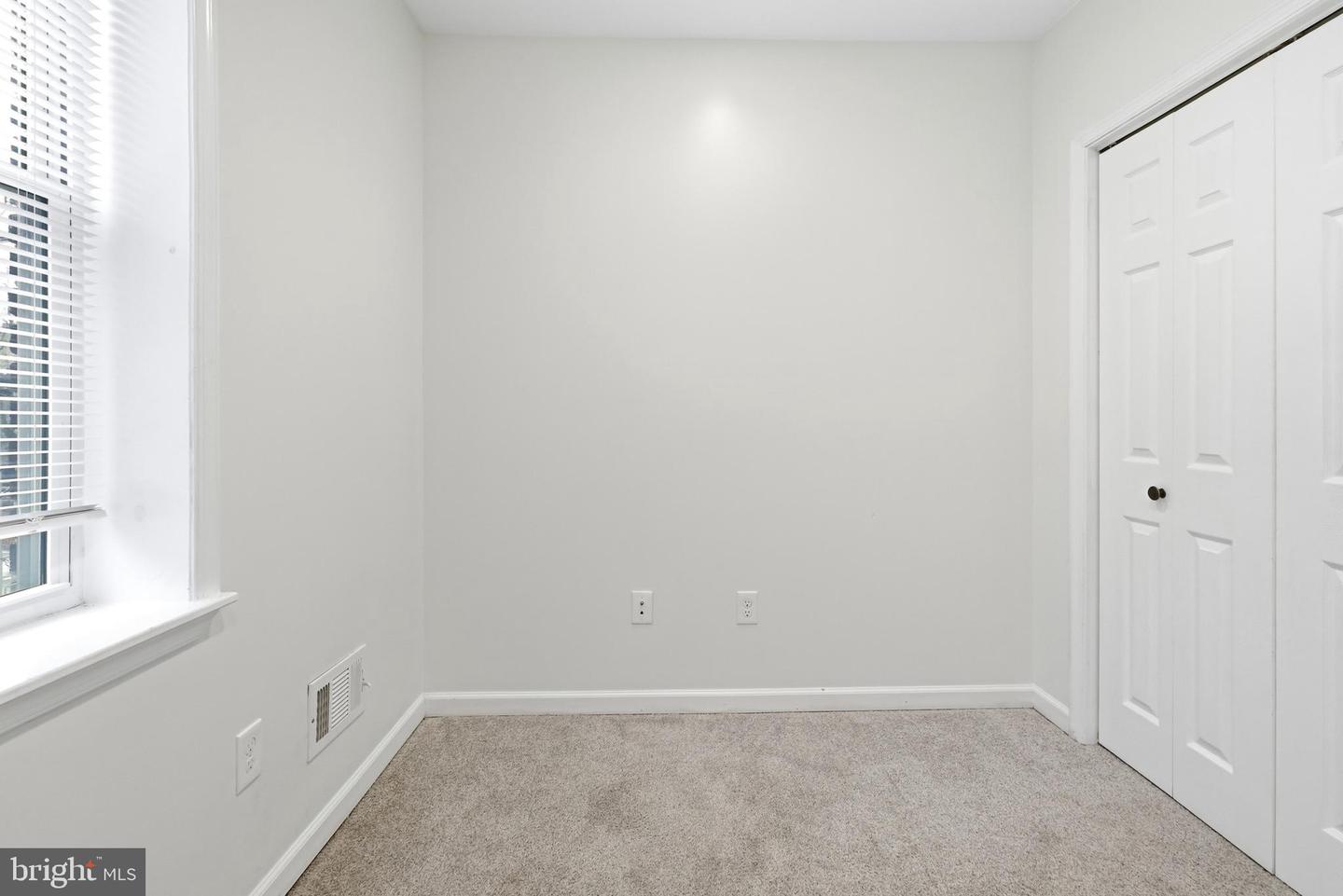 2302 Mount Royal Terrace Property Photo 12