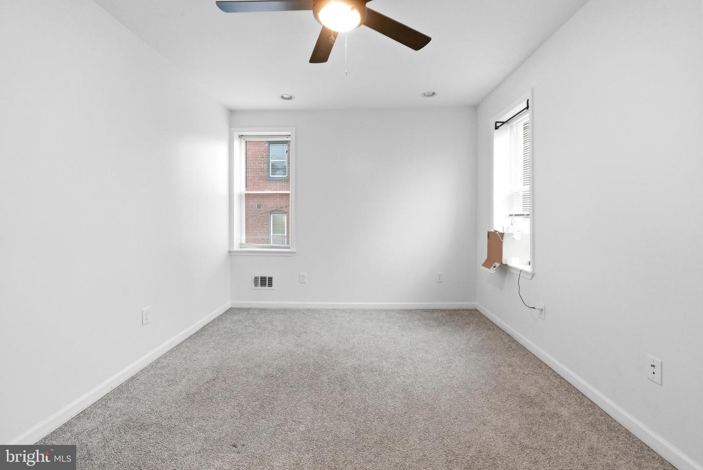 2302 Mount Royal Terrace Property Photo 14