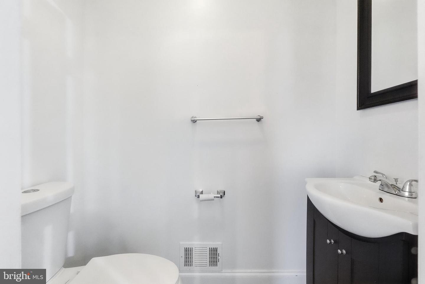 2302 Mount Royal Terrace Property Photo 28