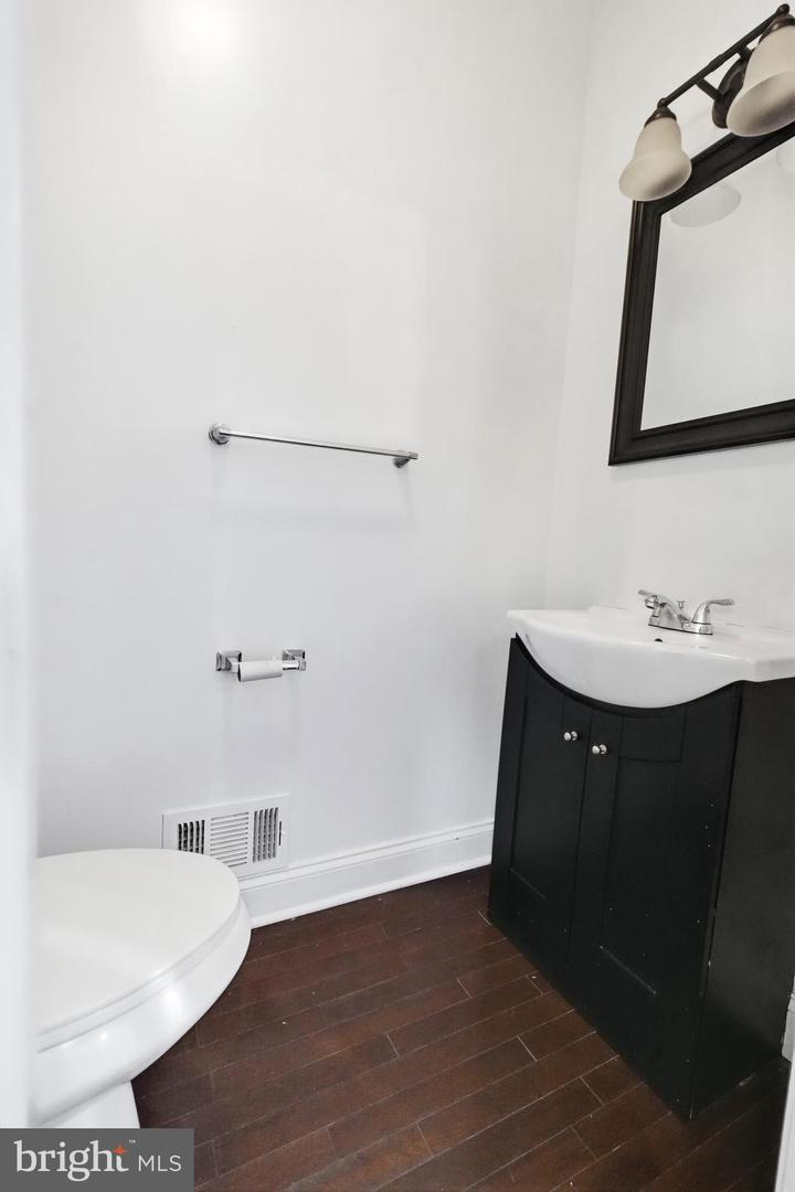 2302 Mount Royal Terrace Property Photo 29