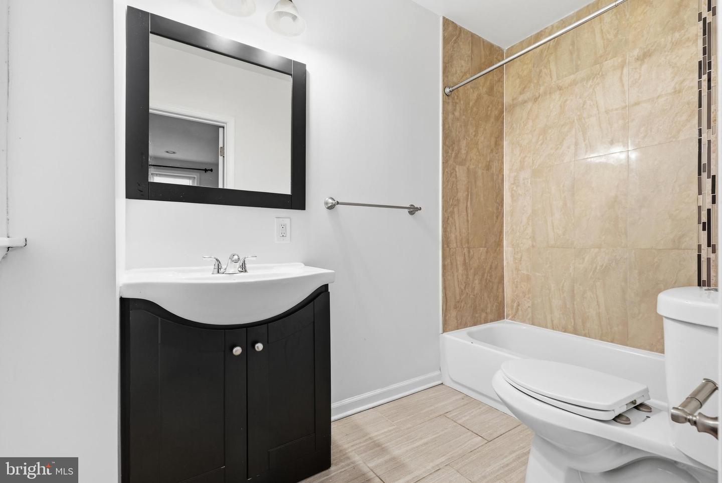 2302 Mount Royal Terrace Property Photo 32