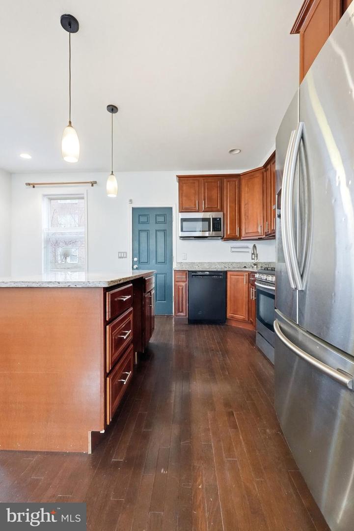 2302 Mount Royal Terrace Property Photo 35