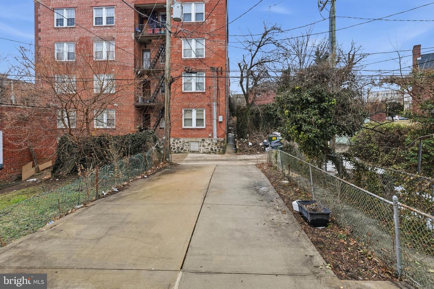 2302 Mount Royal Terrace Property Photo 36