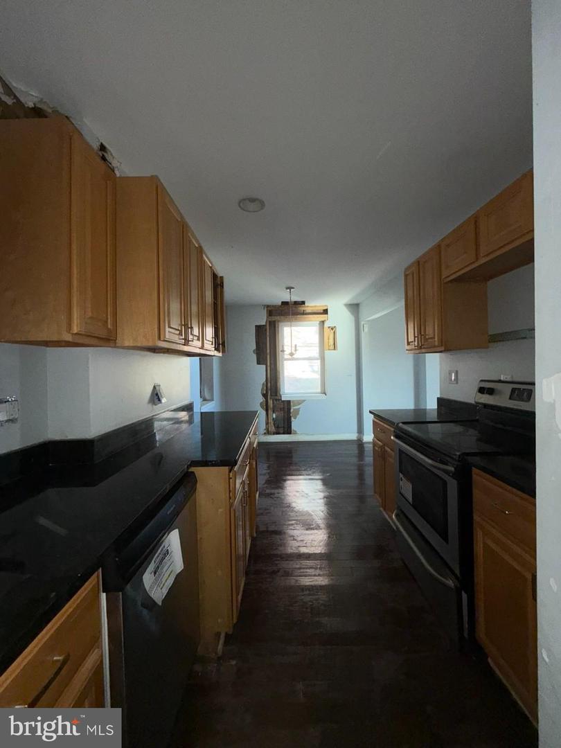 3830 Brooklyn Ave Property Photo 11