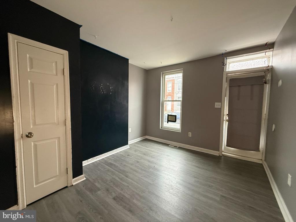 1417 Ward St Property Photo 4