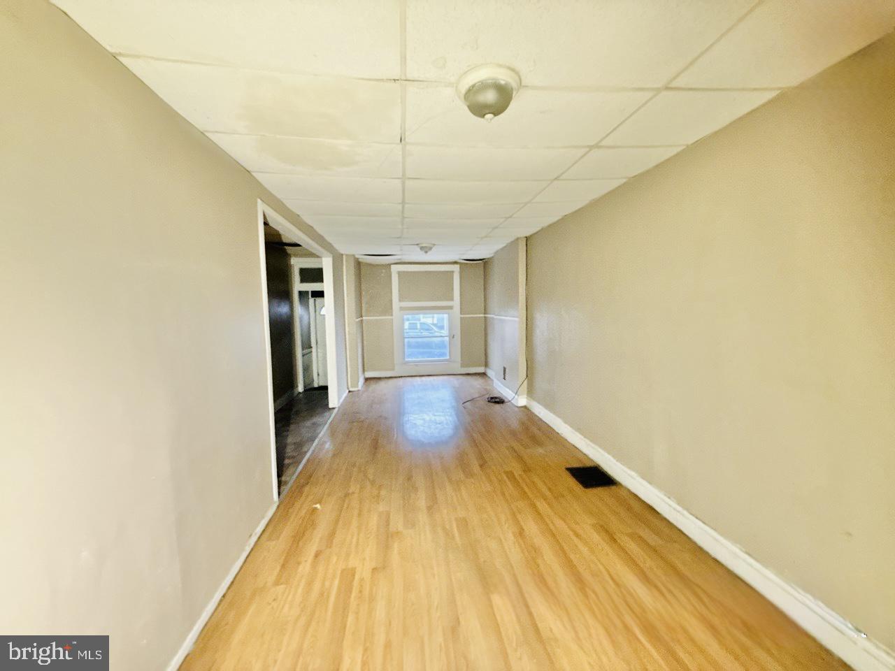 3035 E Monument St Property Photo 4