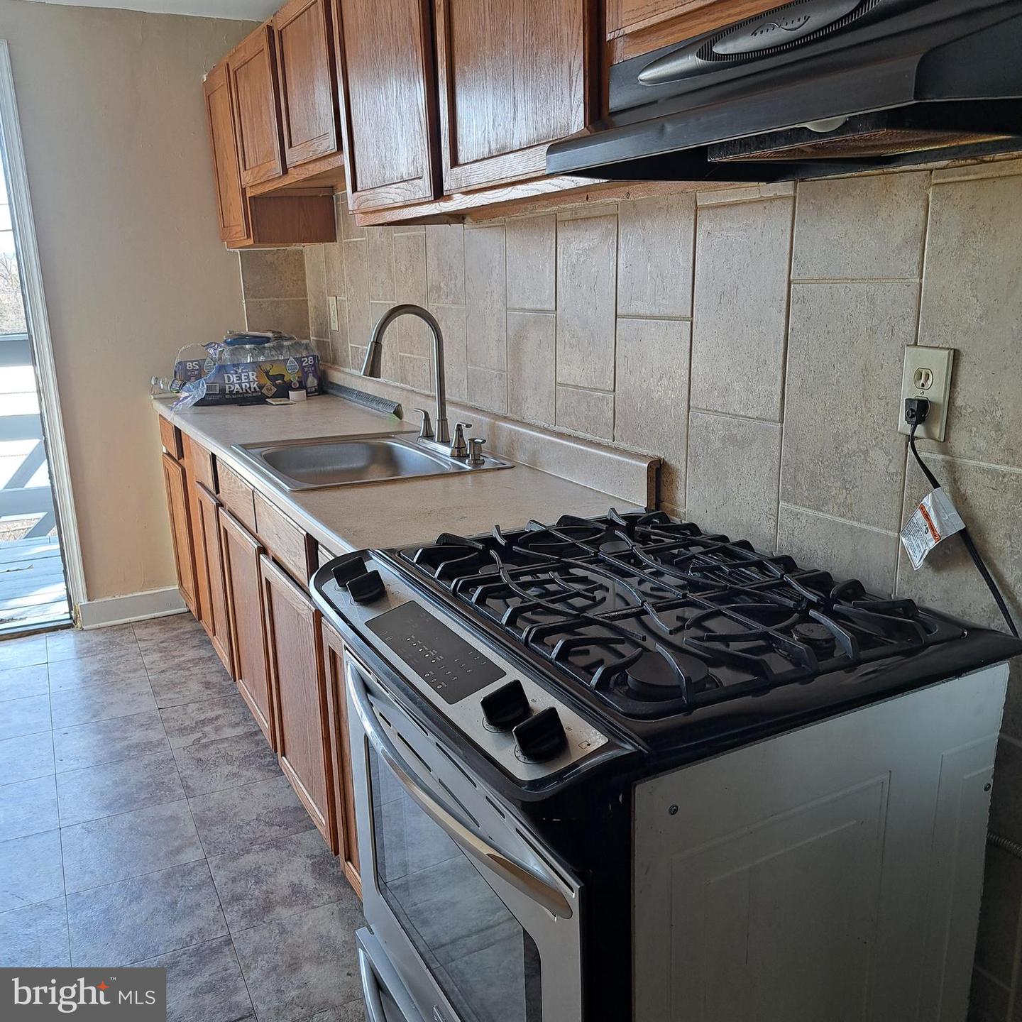 2805 Sunset Dr Property Photo 4