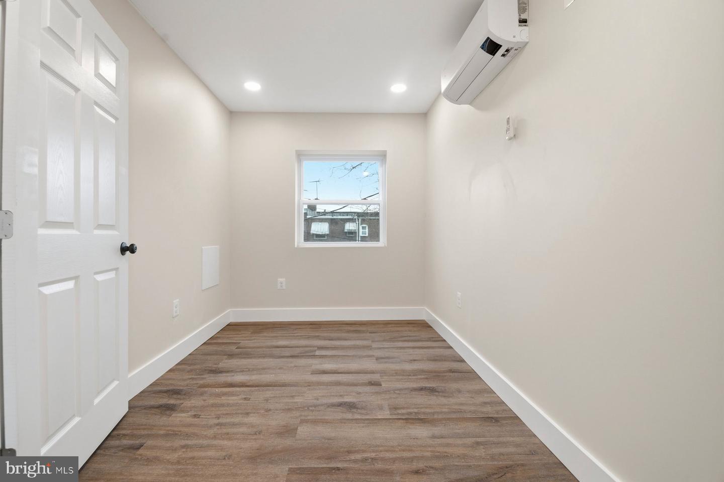 3828 10th St Property Photo 17