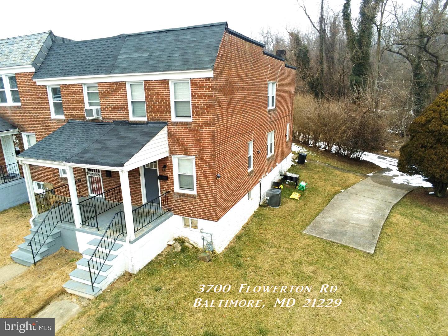 3700 Flowerton Rd Property Photo 1