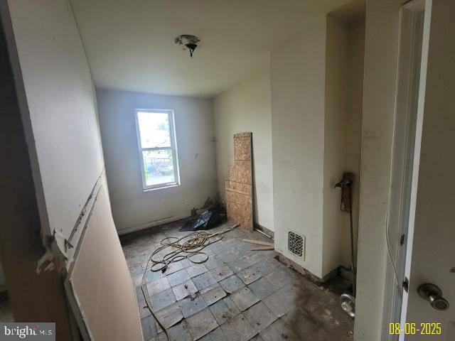 1818 Clifton Ave Property Photo 15