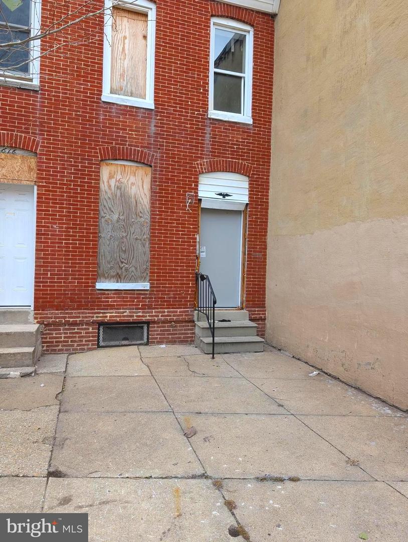 1818 Hope St Property Photo 1