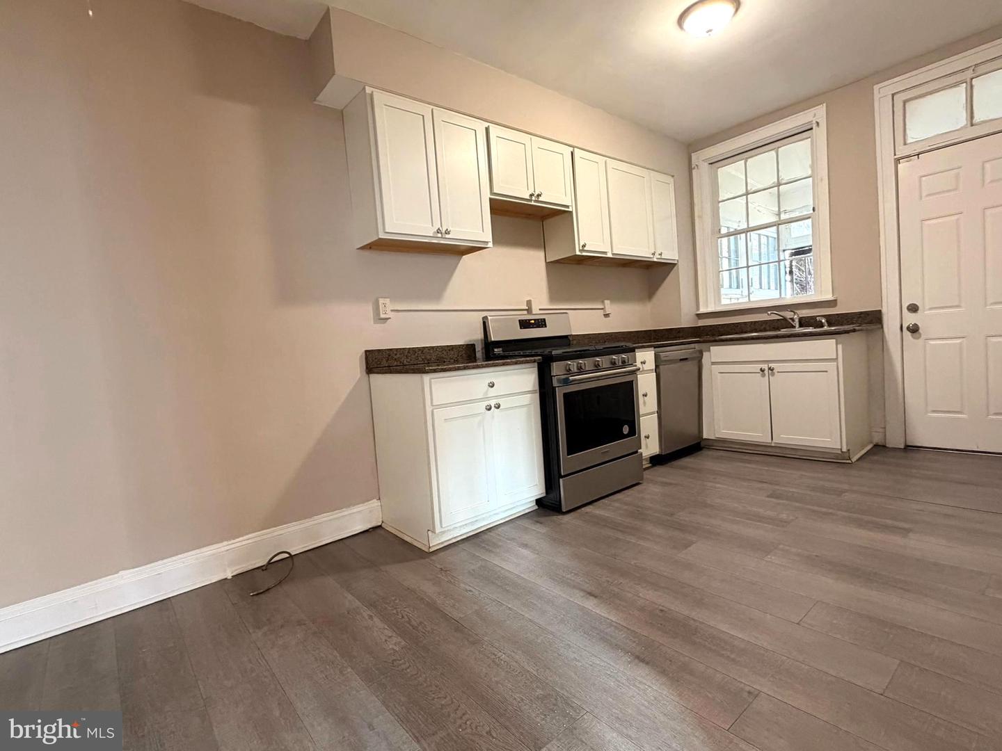 36 York Property Photo 15