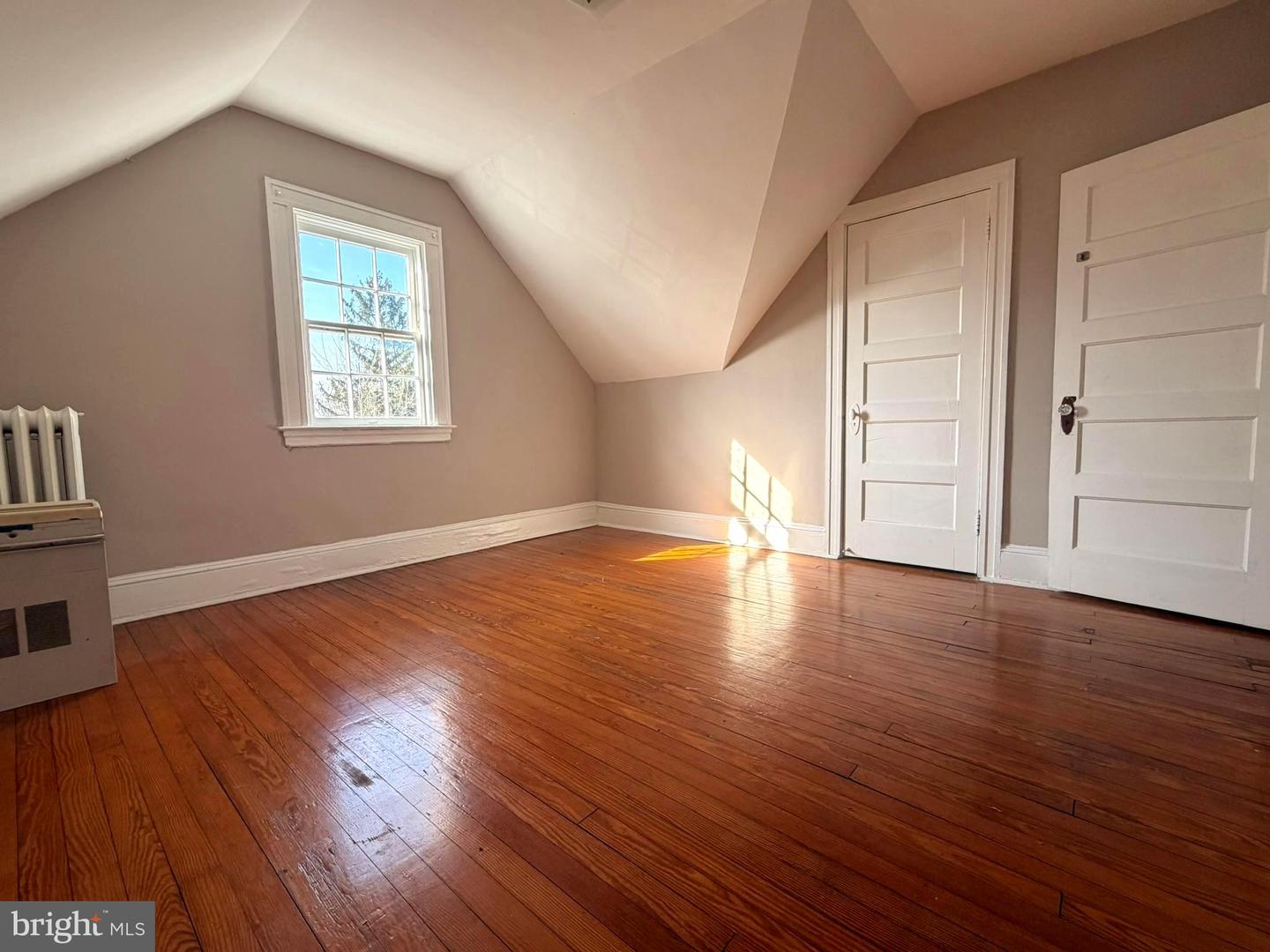 36 York Property Photo 33