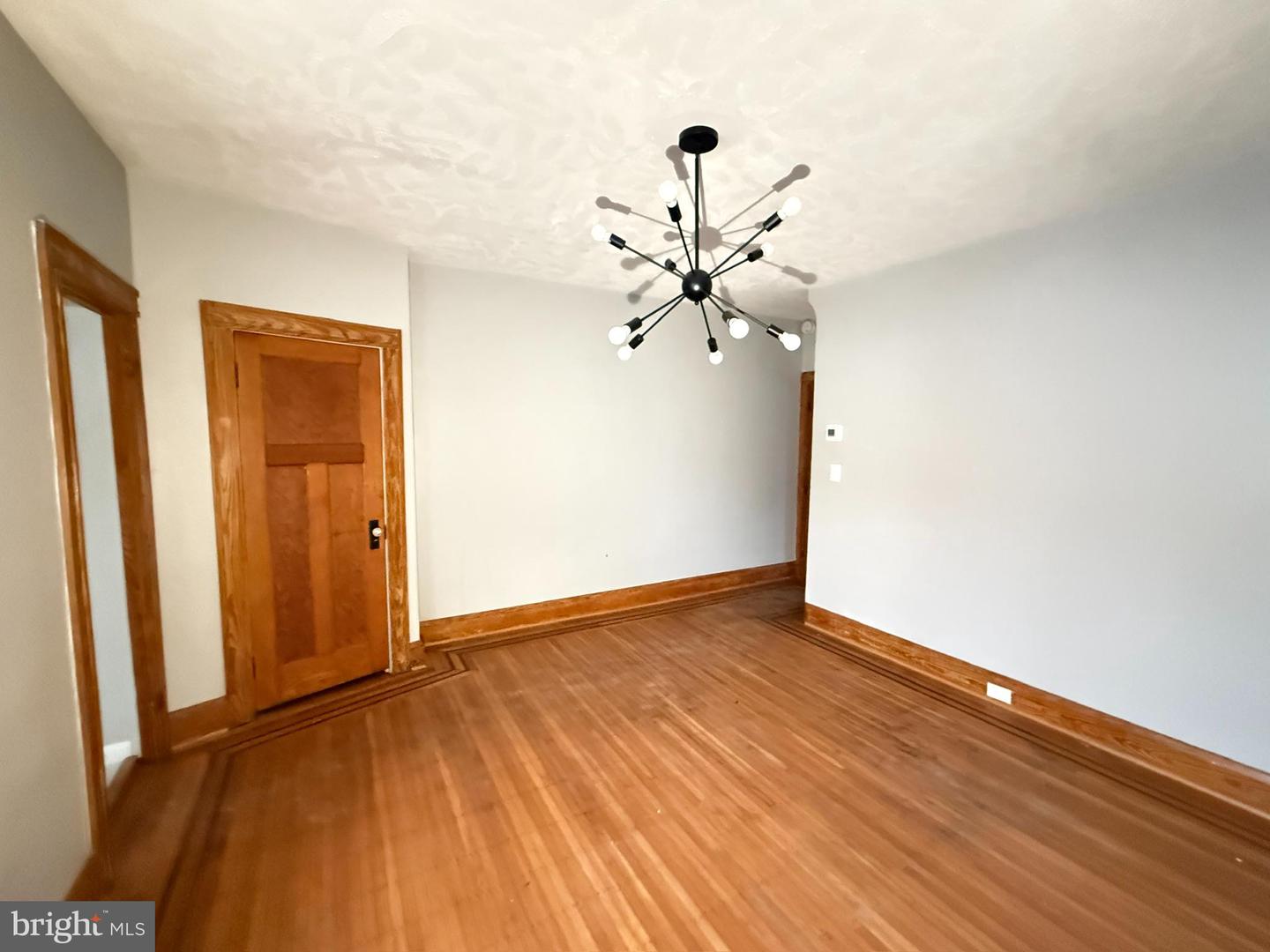 3419 Kenyon Ave Property Photo 4