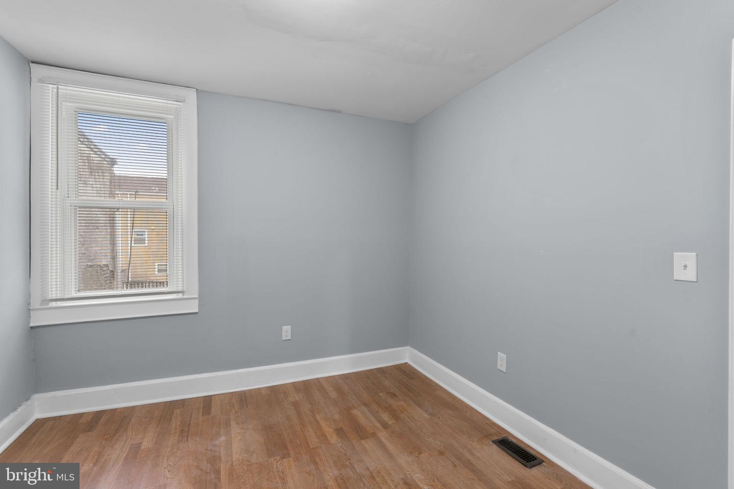 1217 E Oliver St Property Photo 23