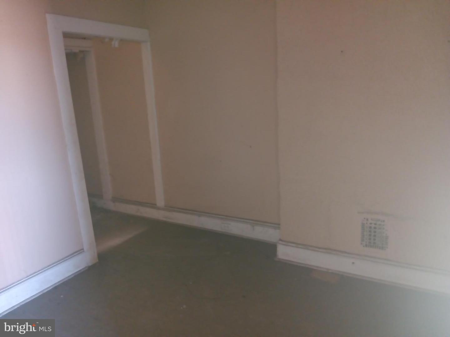 516 N Franklintown Rd N Property Photo 2