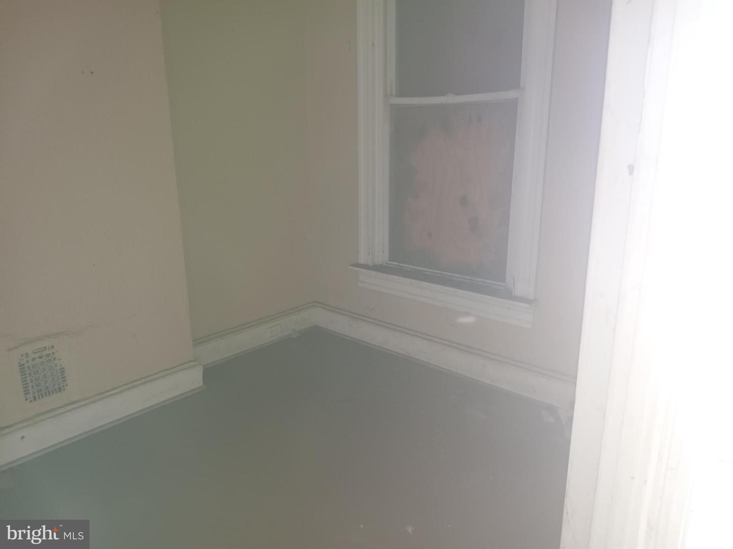 516 N Franklintown Rd N Property Photo 3