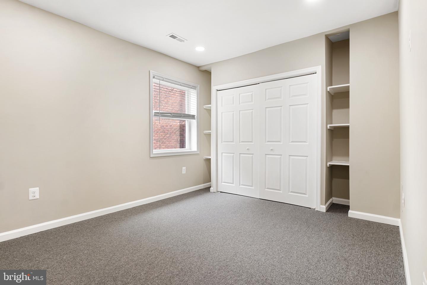 2233 Homewood Ave Property Photo 16