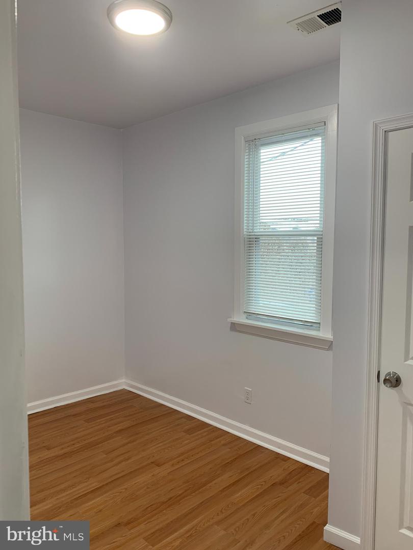 1625 N Milton Ave Property Photo 13