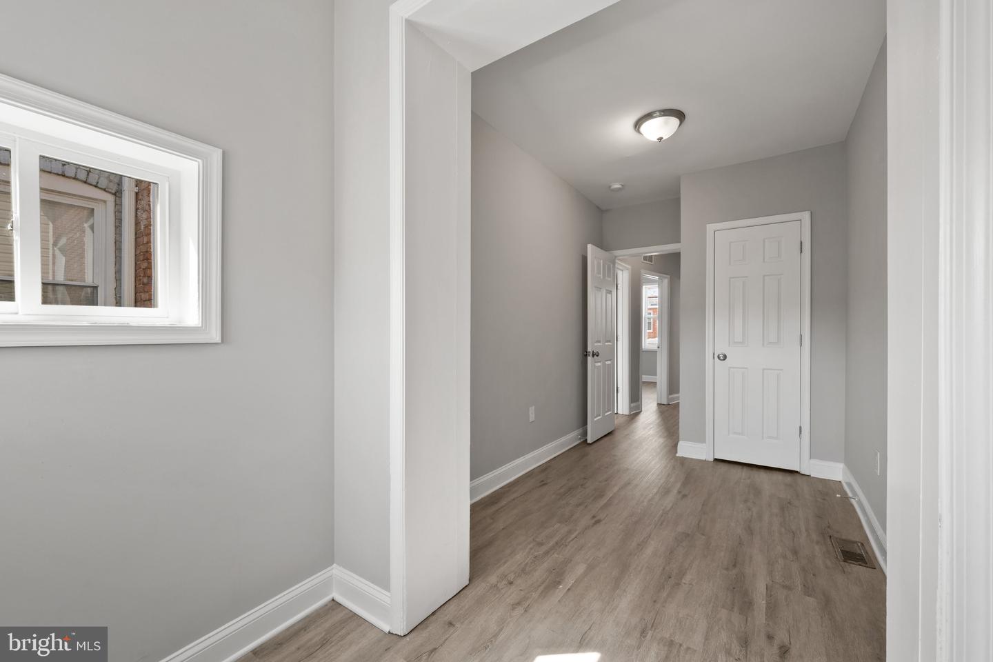 665 Dumbarton Ave Property Photo 26