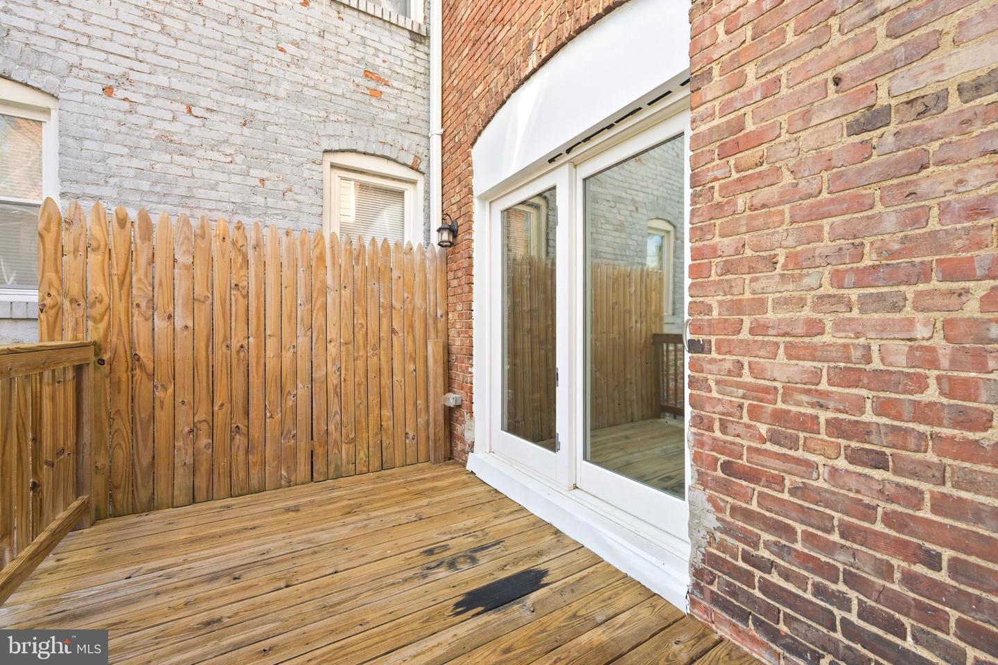 665 Dumbarton Ave Property Photo 32