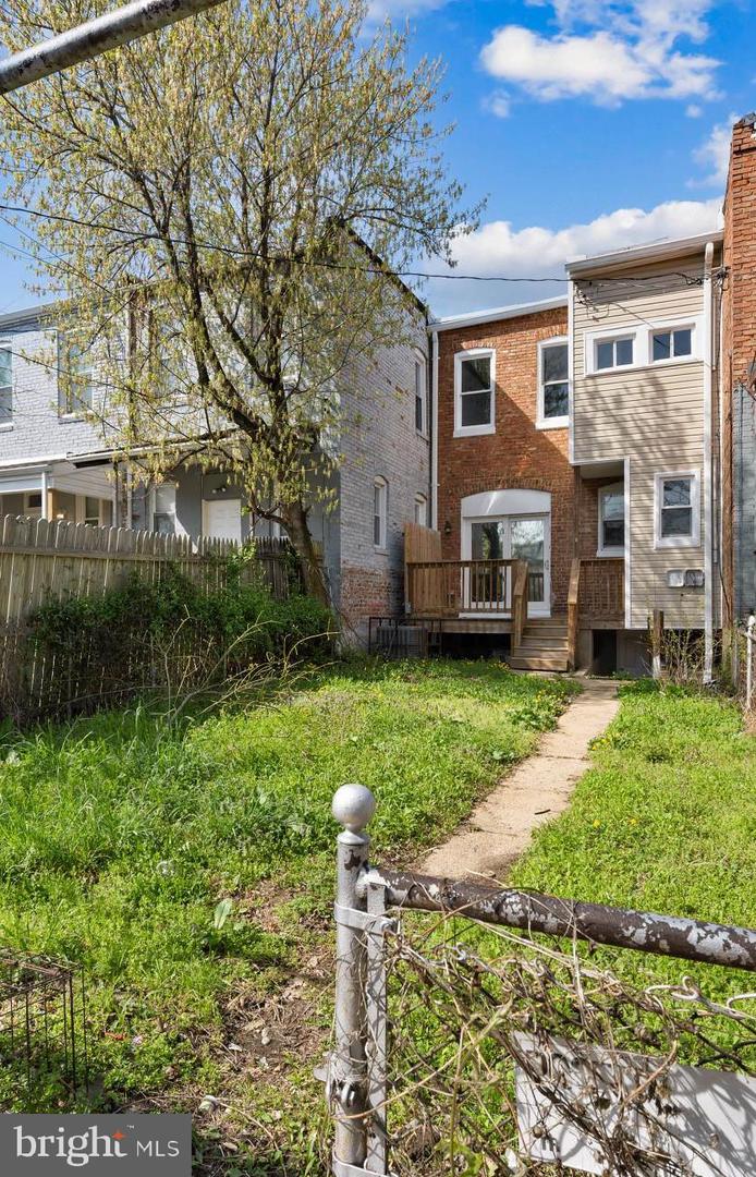 665 Dumbarton Ave Property Photo 34