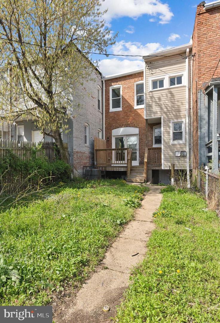 665 Dumbarton Ave Property Photo 35