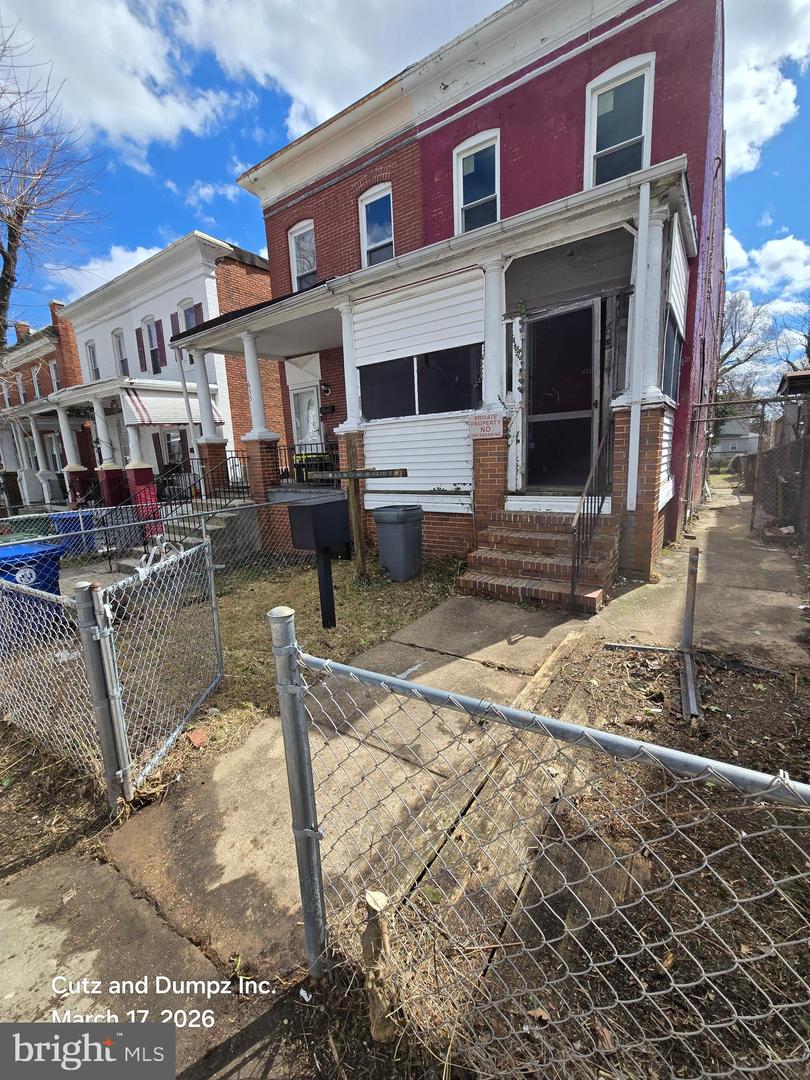 631 Cator Ave Property Photo 1